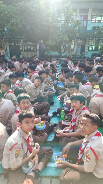 Taakhi - Sarapan sehatku siswa SDIT Ummul Quro Bogor